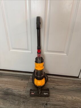 Dyson Yellow and Black Kids Vacuum Toy